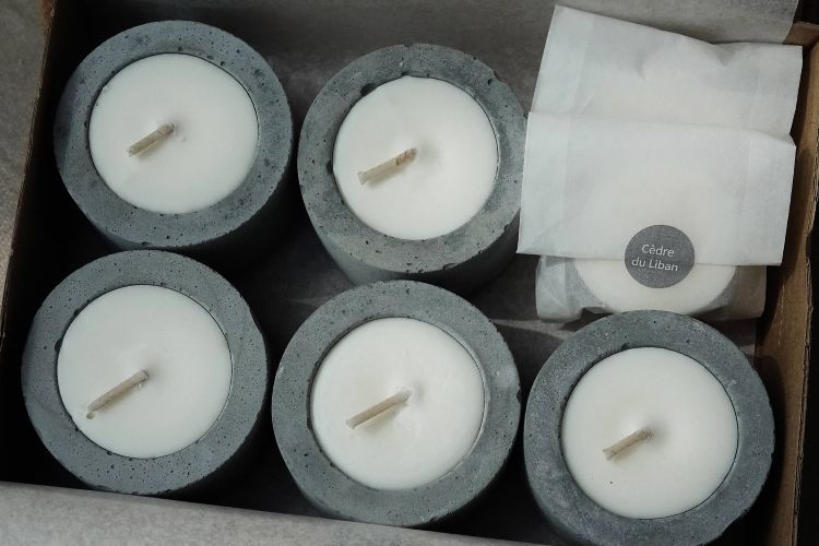 Terrae - Coffret cadeau - 5 bougeoirs Pure Grey & 2 recharges de cire