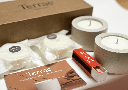 Terrae, idée cadeau, cadeau artisanal belge, bougies béton, boîte cadeau