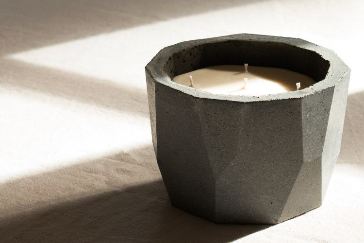 Bougie Terrae - Bougie Large Pure Grey - Cire végétale de soja, parfums non toxiques - Bougie en béton - Bougie parfumée - Terrae Concept - Artisanat belge