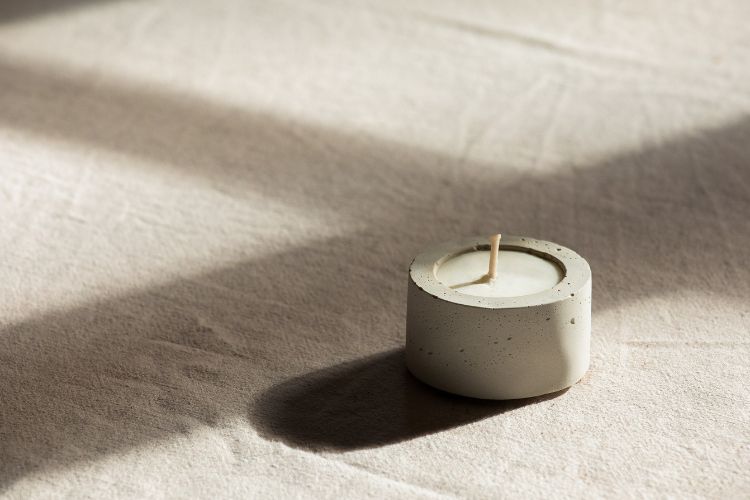 [BOUG-BGR-INT-PW-CL] Le Bougeoir (Pure White, Cèdre du Liban)