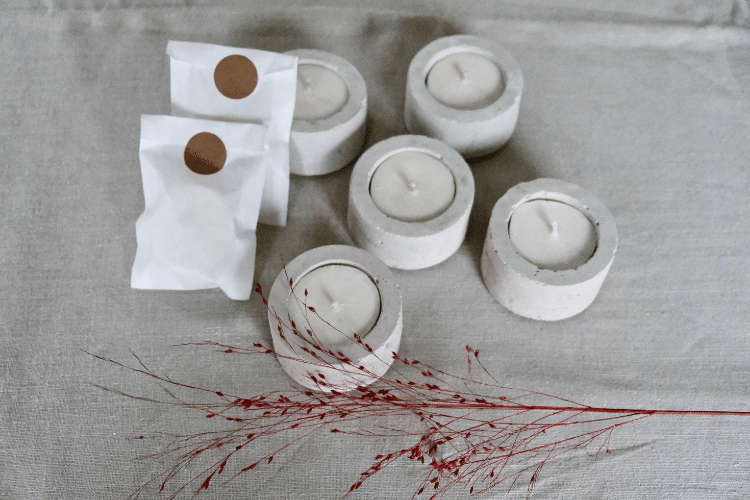 Le coffret de 5 bougeoirs & 2 recharges